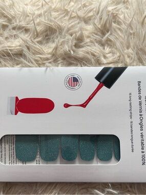 Color Street Nail Strips- Tide of Calm